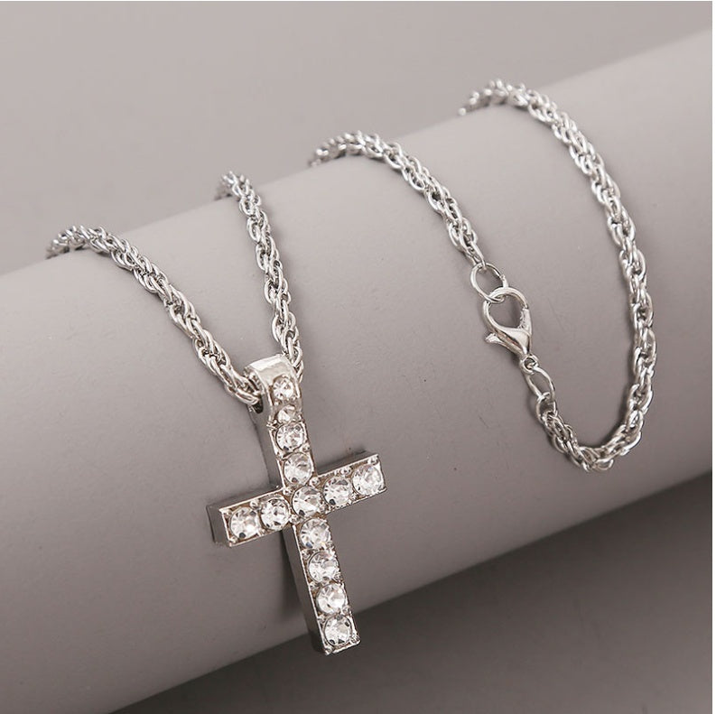 Crystal Cross Pendant Necklace – Elegant Faith-Inspired Chain