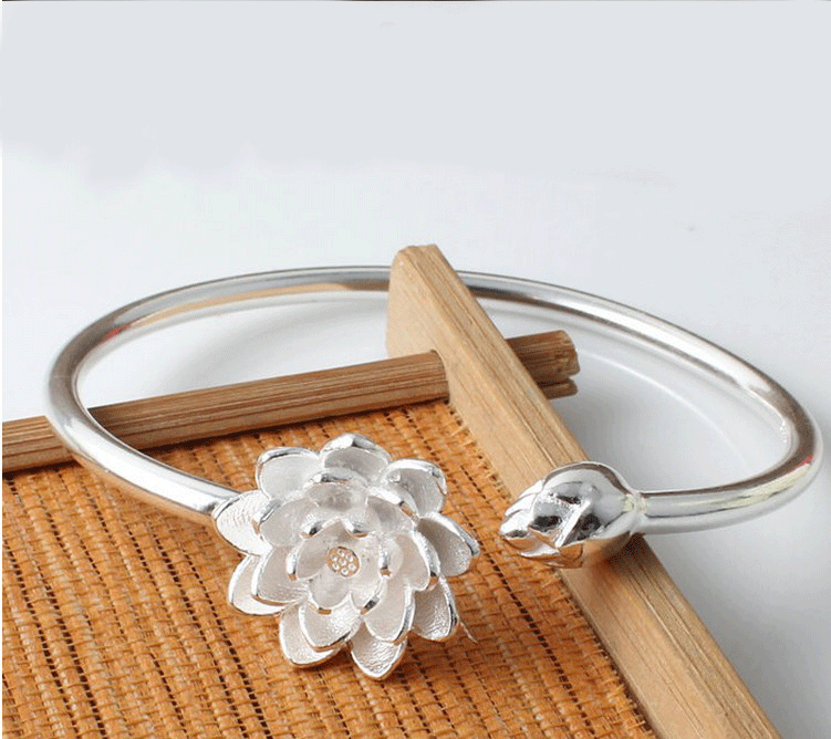 Floral Open Cuff Bracelet with Delicate Sculpted Detail