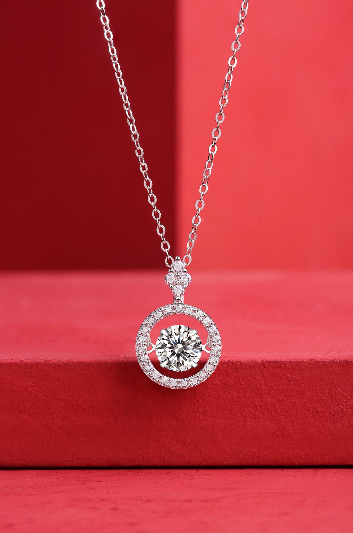 Halo Diamond Pendant Necklace
