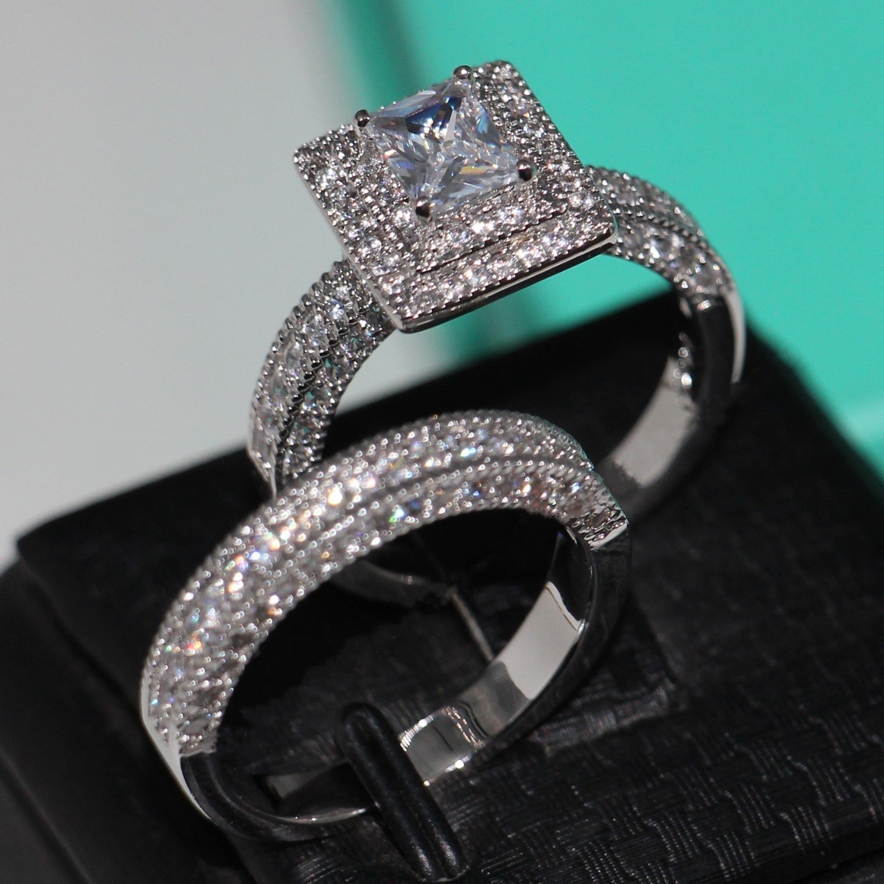 Princess Halo Bridal Ring Set with Pavé Band