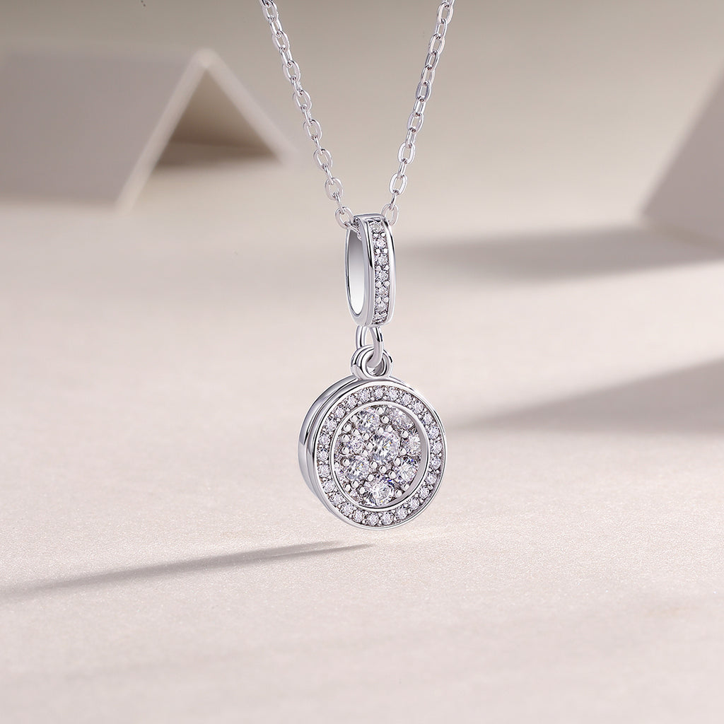 Round Cluster Crystal Pendant Necklace