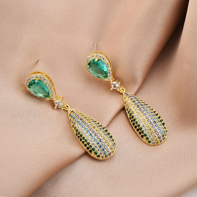 Vintage-Inspired Glamour Earrings
