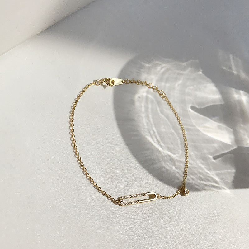 Minimal Chain Bracelet with Geometric Accent Detail