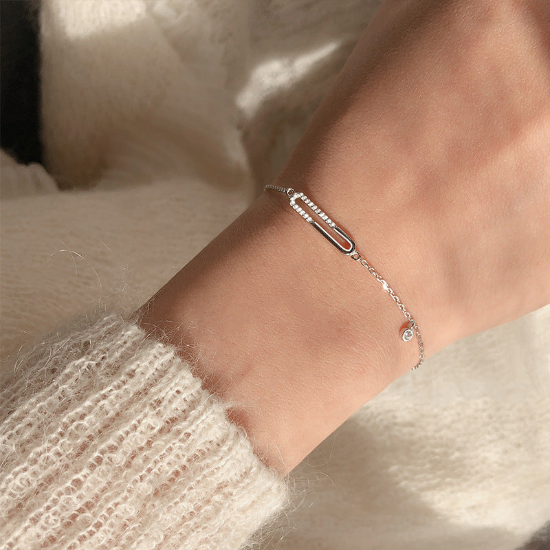 Minimal Chain Bracelet with Geometric Accent Detail