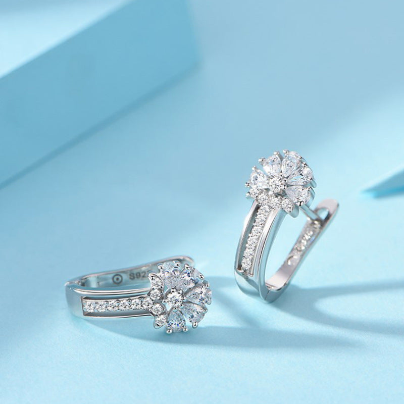 Sparkling Floral Crystal Earrings with Elegant Pavé Detailing