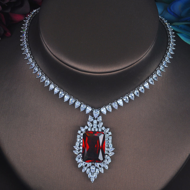 Luxury Crystal Jewelry Set with Radiant Gemstone Centerpiece