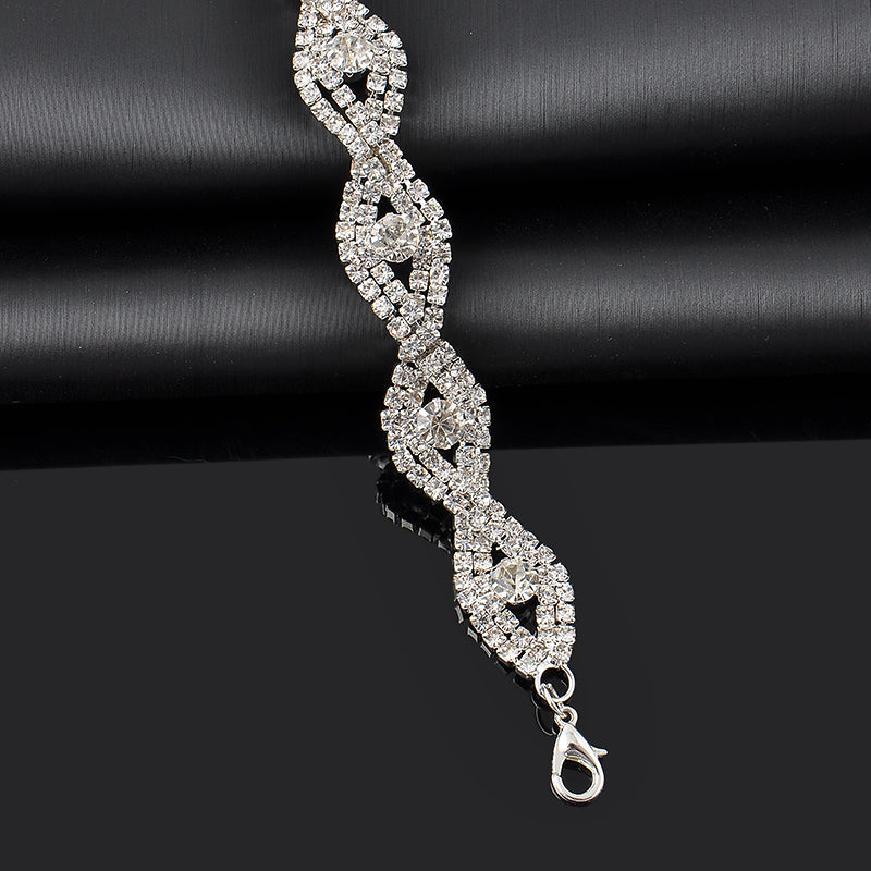 Crystal Link Bracelet with Intertwined Pattern Design