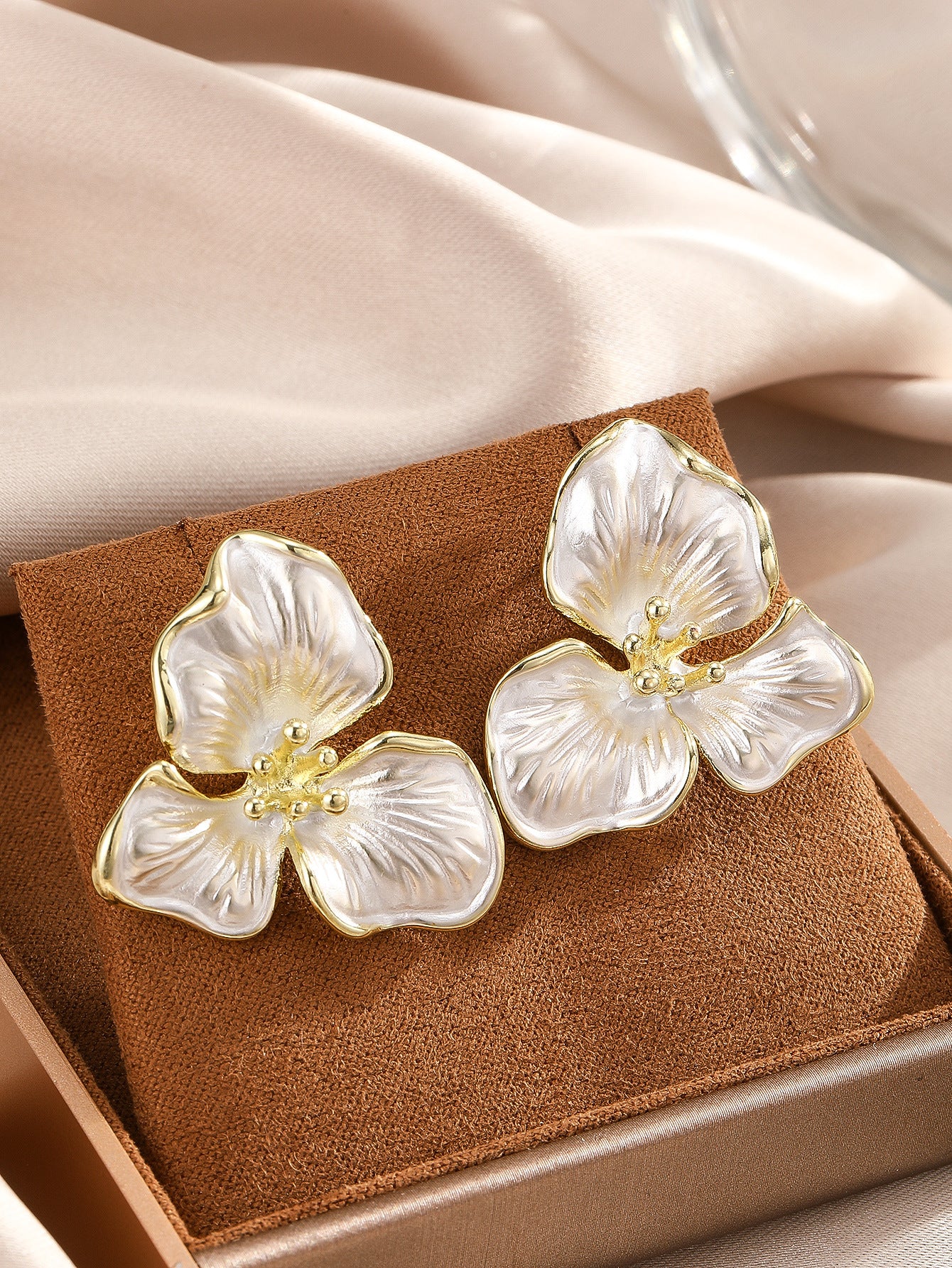 Elegant Flower Stud Earrings – Gold-Trimmed Floral Statement Jewelry