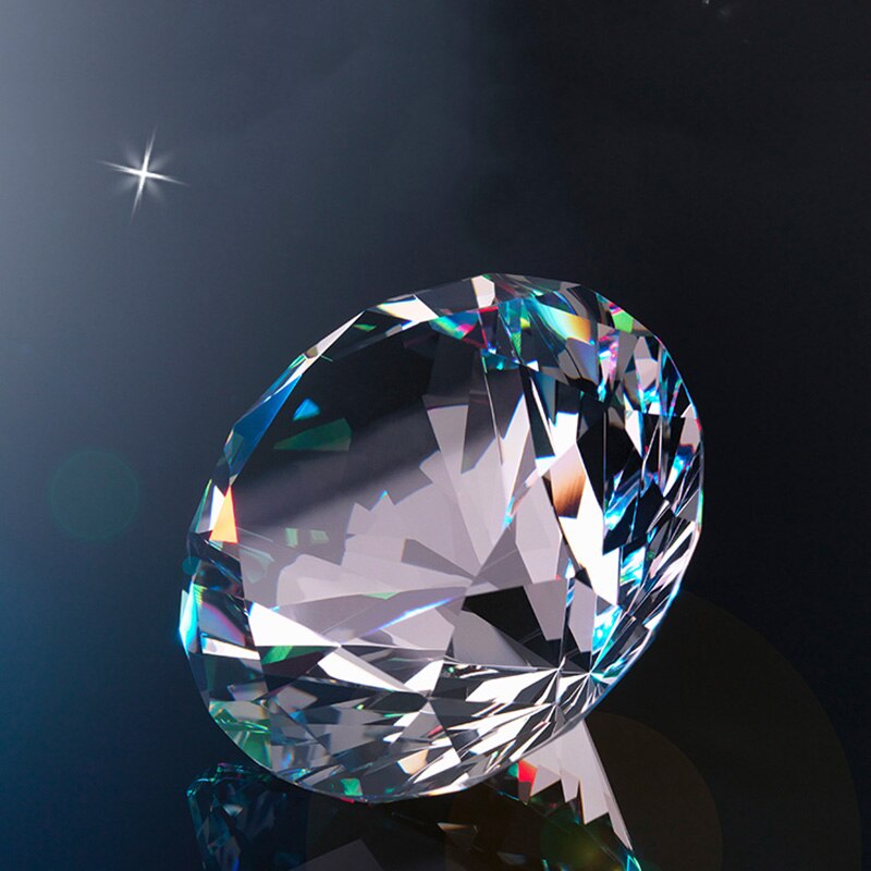 Classic Round Cut Solitaire Ring – Timeless Engagement Style