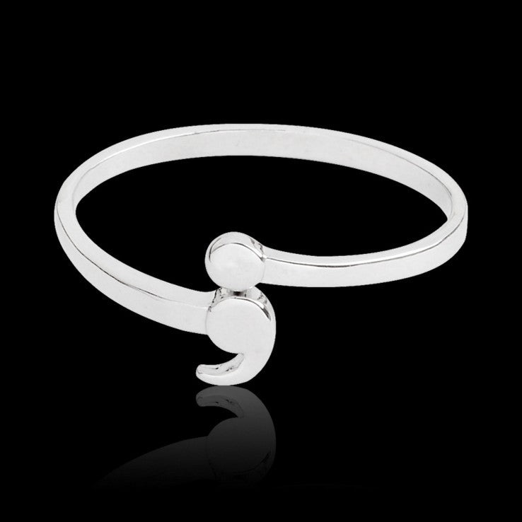 Minimalist Comma Wrap Ring – Adjustable Open Band