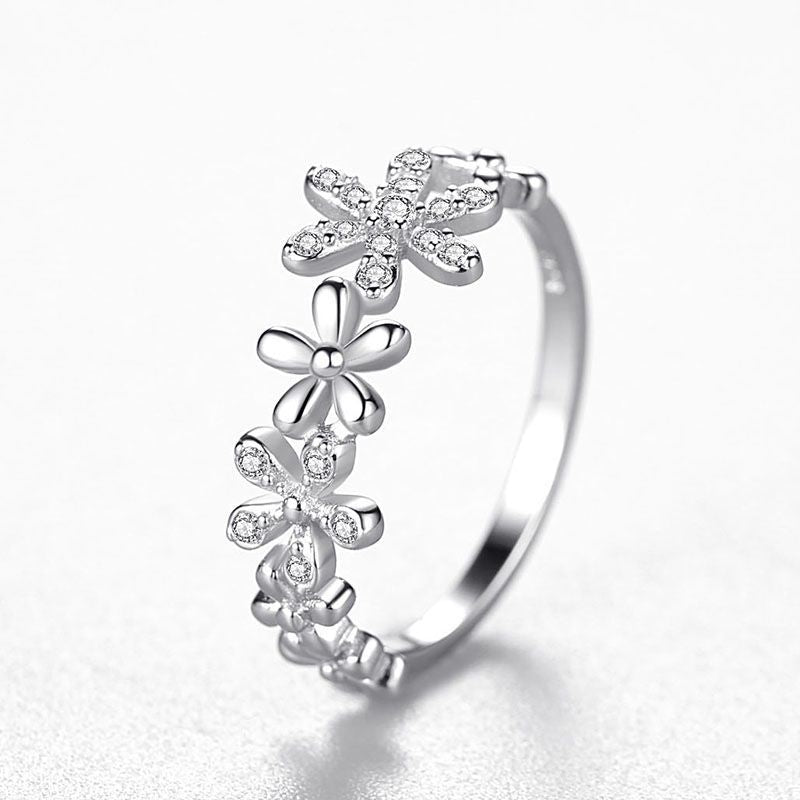 Blossom Vine Ring – Silver Floral CZ Band