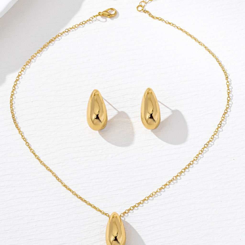 Elegant Teardrop Jewelry Set