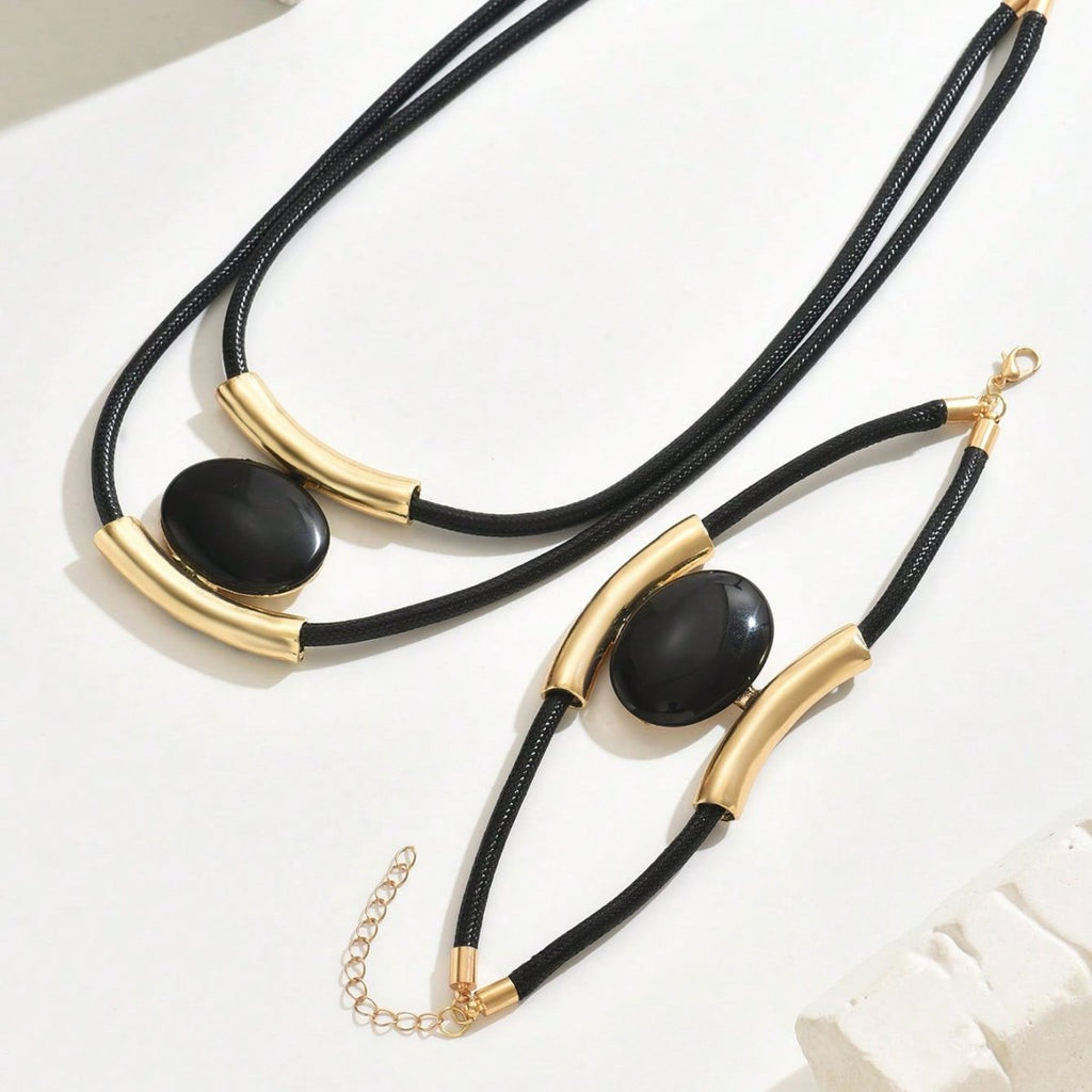 Modern Collar jewelry Set with Sculptural Accents