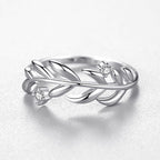 Silver Laurel Leaf Ring – Nature-Inspired