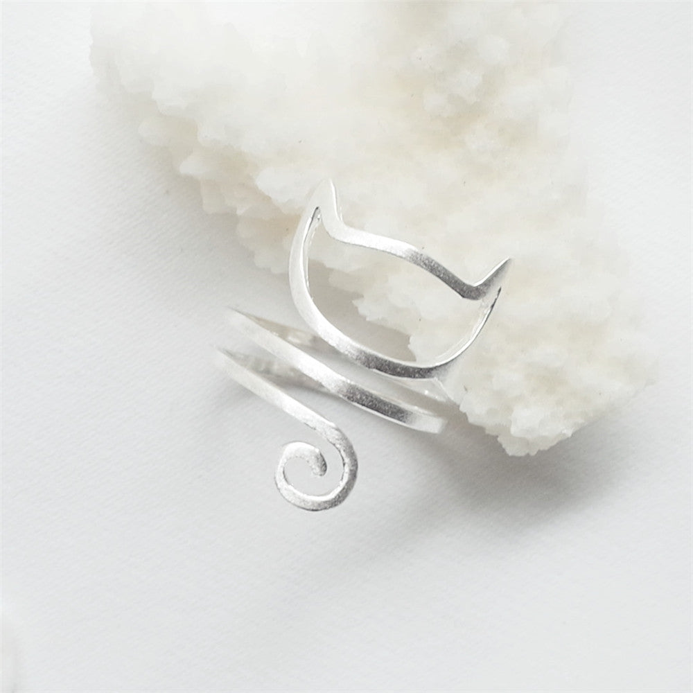 Minimalist Cat Outline Spiral Ring