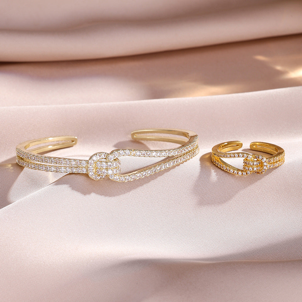 Coordinated Bracelet and Ring Set with Elegant Linked Design