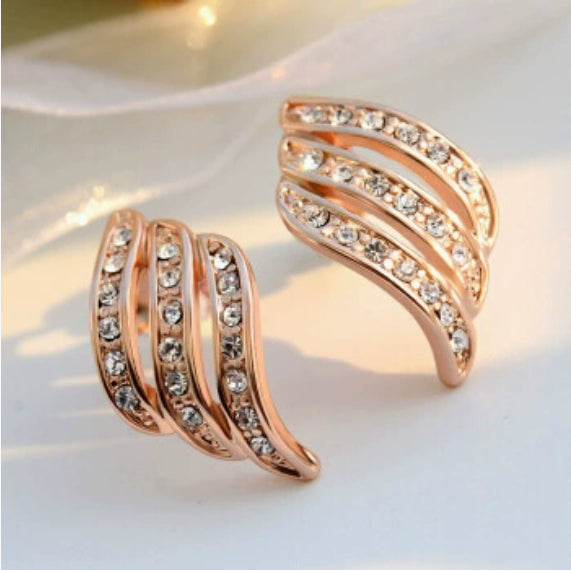 Rose Gold Crystal Curve Earrings