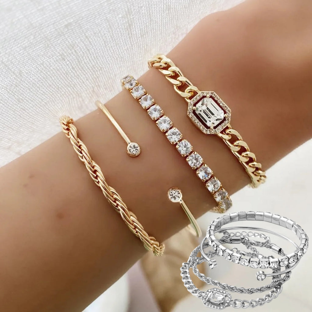 Gold Heart Charm Bracelet