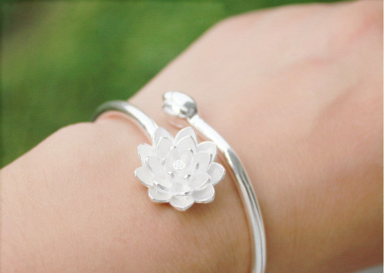 Floral Open Cuff Bracelet with Delicate Sculpted Detail