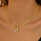Clover Pendant Necklace with Sleek Chain Design