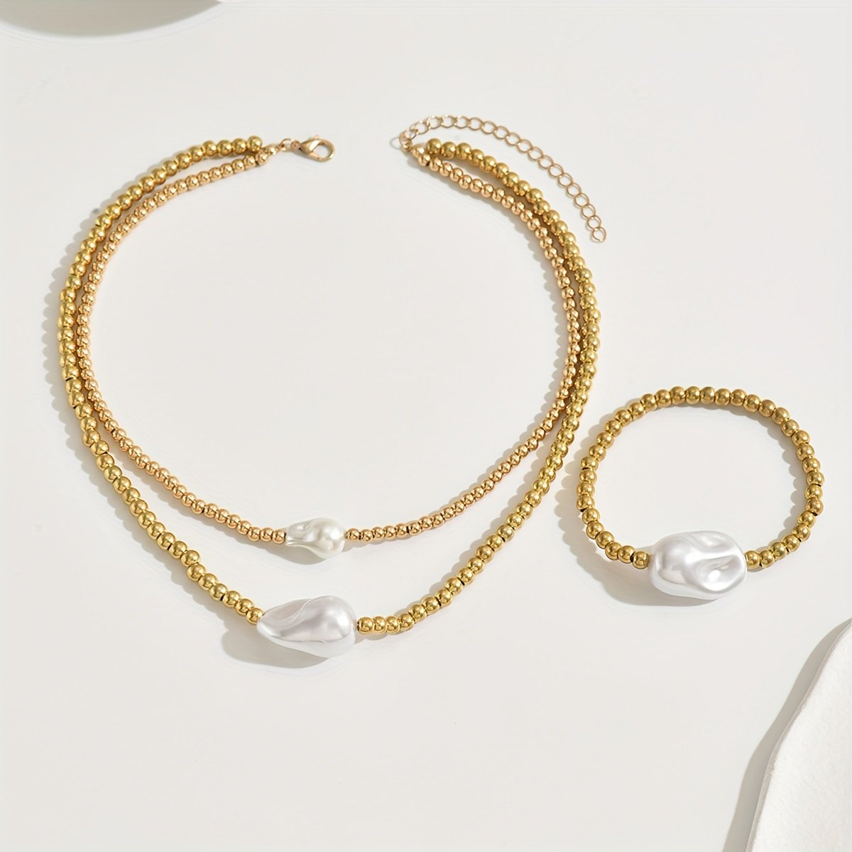 Elegant Pearl Jewelry Set with Gold-Tone Chain