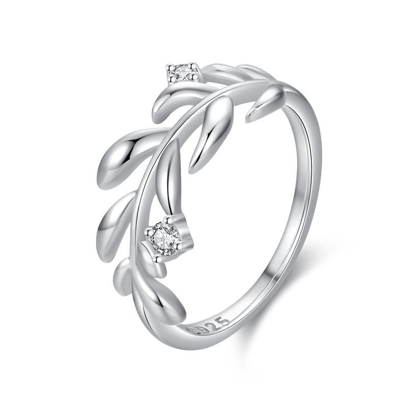 Silver Laurel Leaf Ring – Nature-Inspired