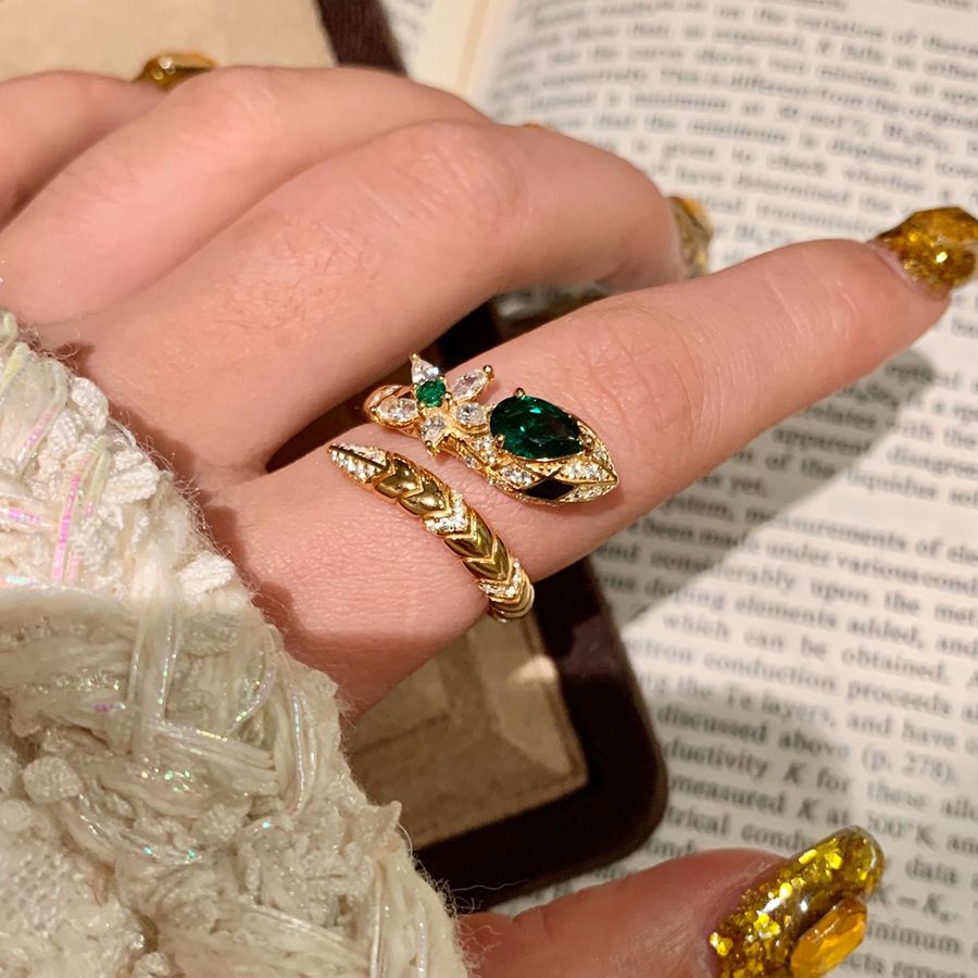 Vintage Emerald Crystal Ring Set – Gold Floral & Leaf Statement Rings