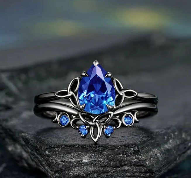 Royal Teardrop Blue Crystal Vintage Ring