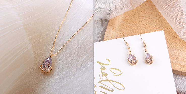 Vintage Teardrop Crystal Necklace