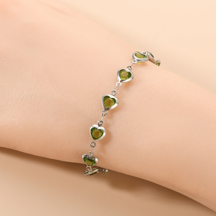 Heart-Accent Chain Bracelet with Elegant Linked Design
