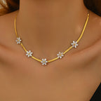 Floral Accent Necklace with Delicate Chain Design