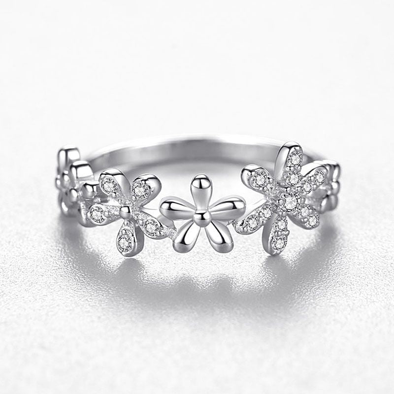 Blossom Vine Ring – Silver Floral CZ Band